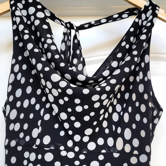 Dress - Picture 4 of 4